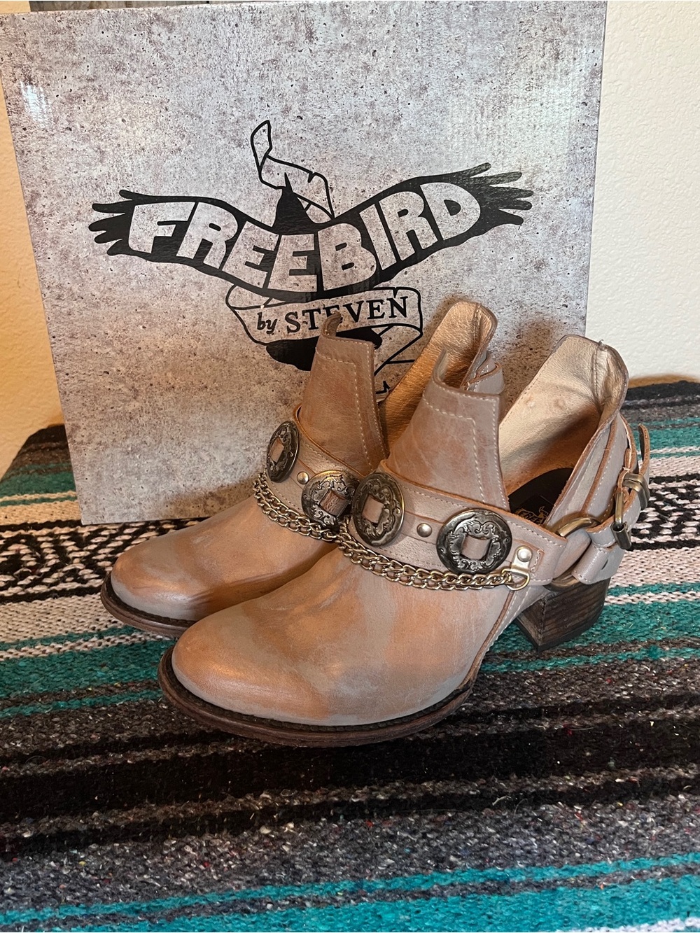 Freebird by Steven Women's Smoke Leather Western Booties sz 8